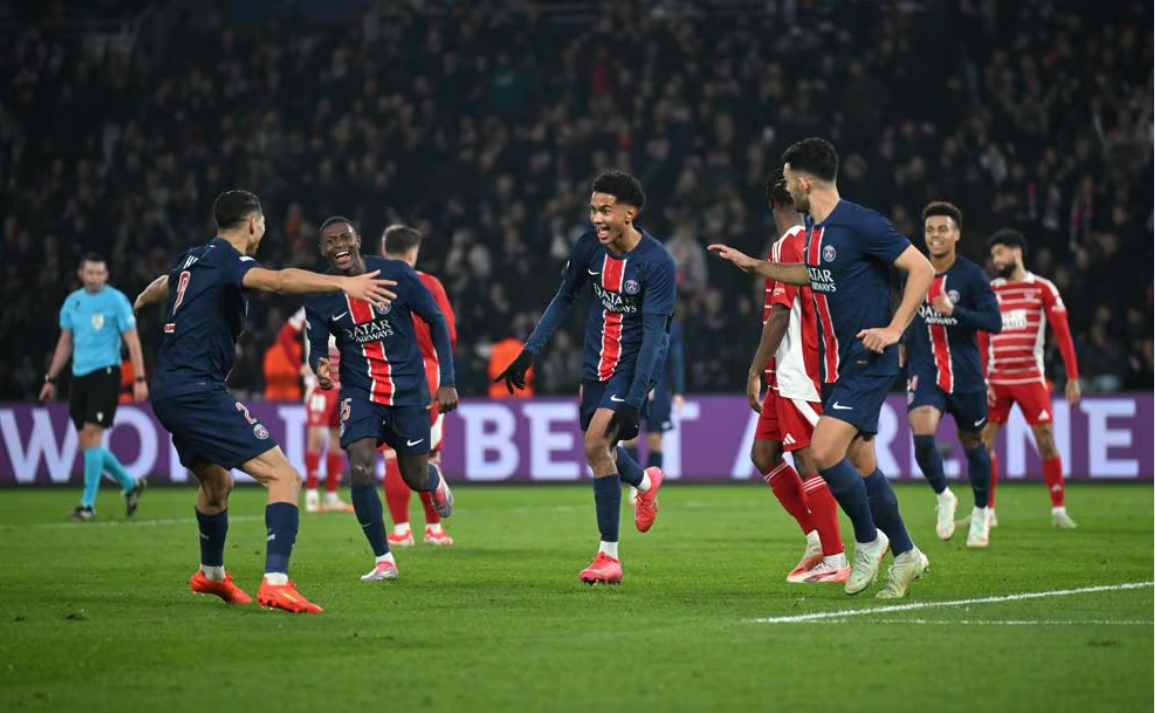 巴黎主场击败波尔图,晋级欧冠强 巴黎主场击败波尔图,晋级欧冠强