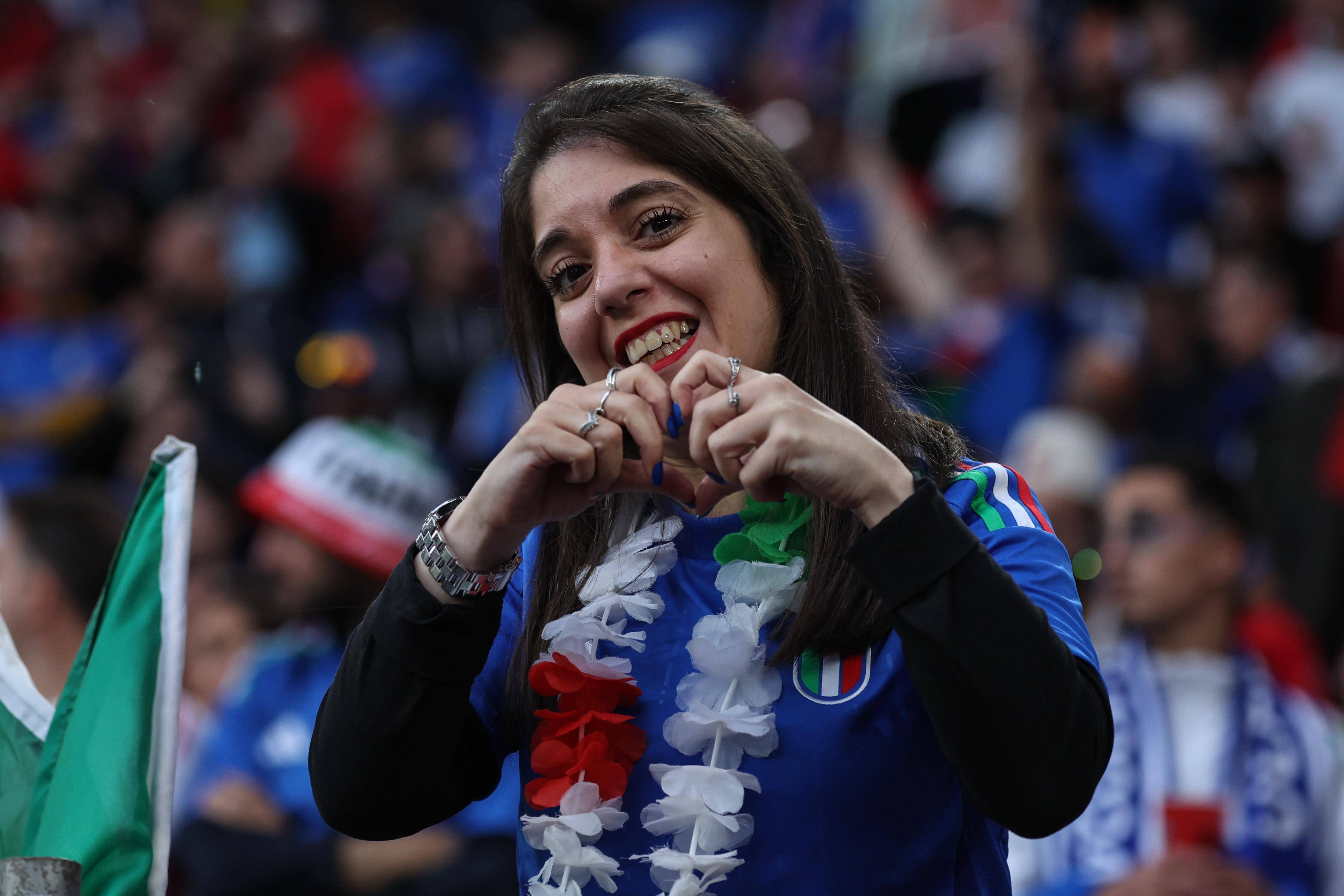 阿尔巴尼亚队意外晋级,欧洲杯前景一片希望的简单介绍 阿尔巴尼亚队意外晋级,欧洲杯前景一片希望的简单介绍