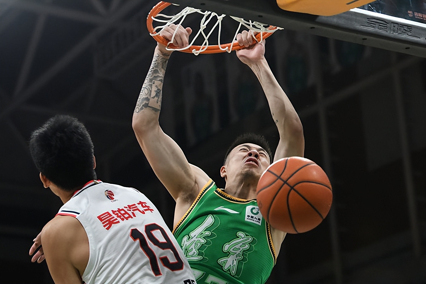 开云体育官网-战术大调整赢得掌声,球队蓄势待发