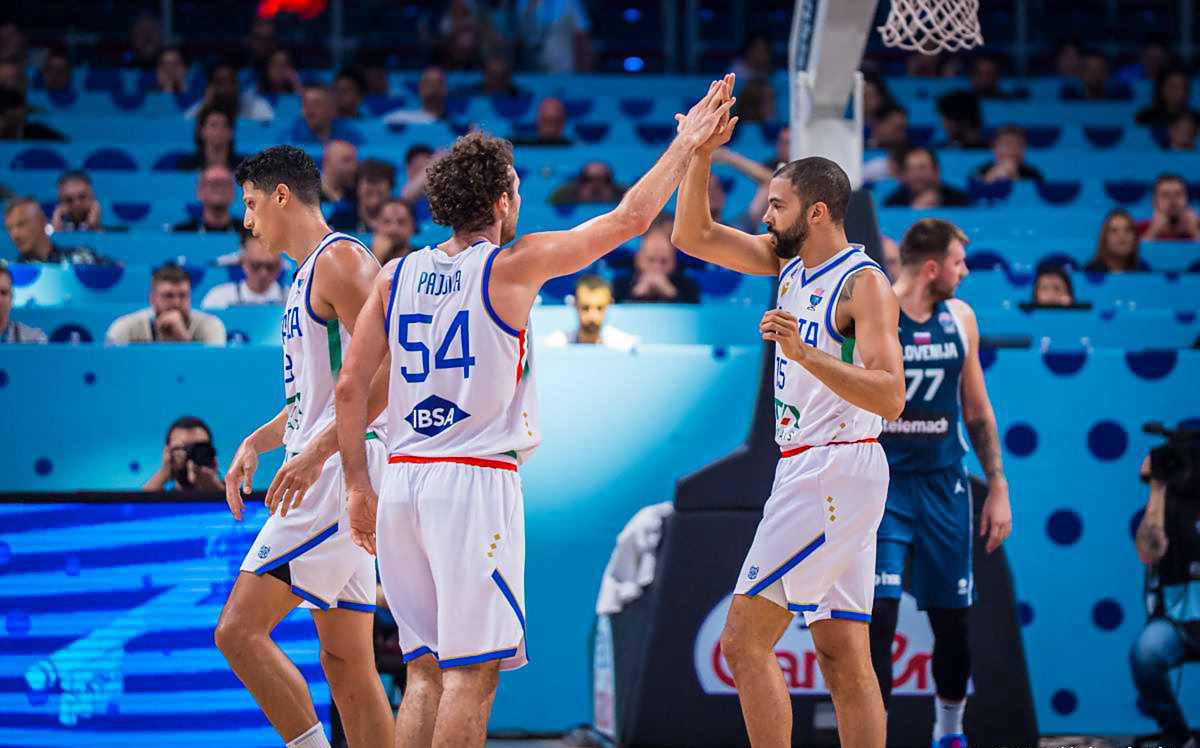 包含意大利后卫突破封堵对手展现实力的词条 包含意大利后卫突破封堵对手展现实力的词条