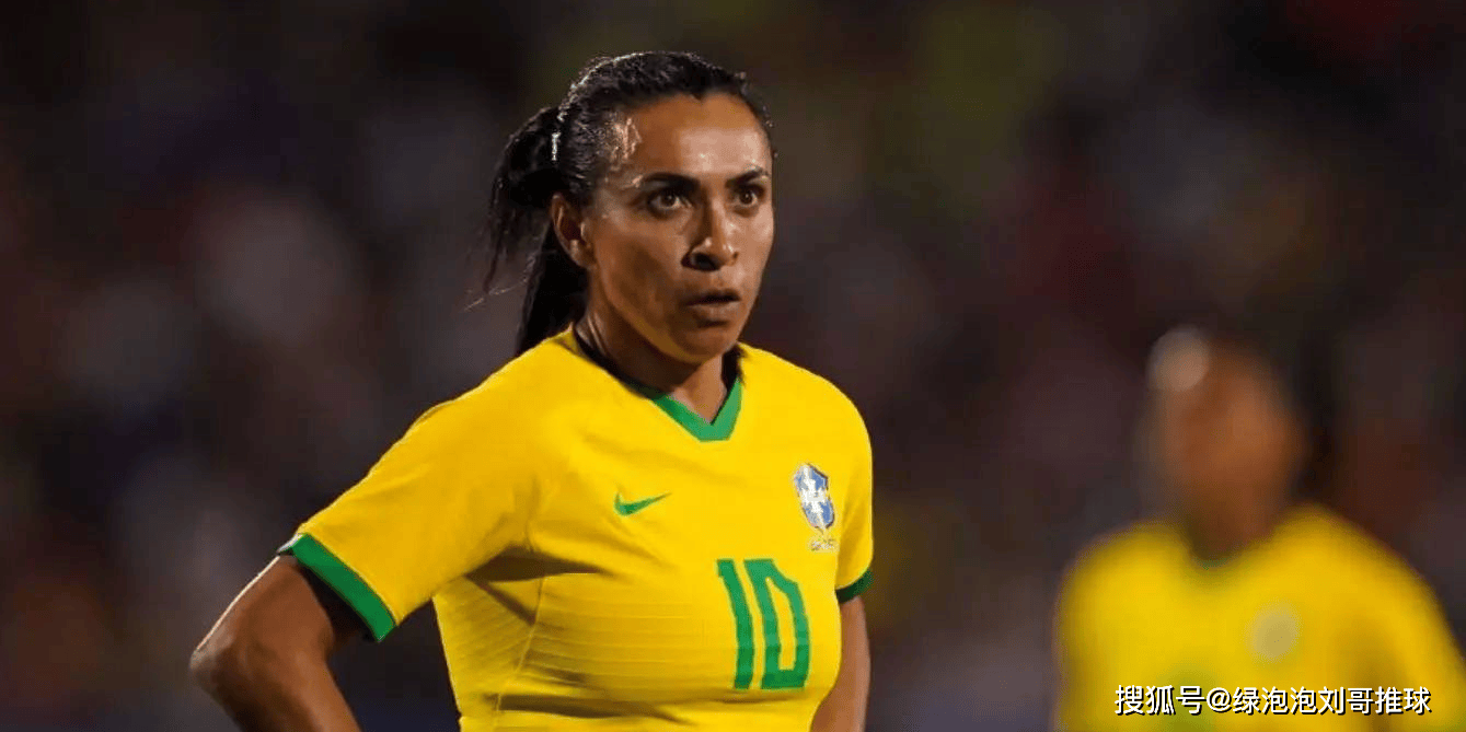 巴西女足备战热身赛,挑战赛场 巴西女足备战热身赛,挑战赛场