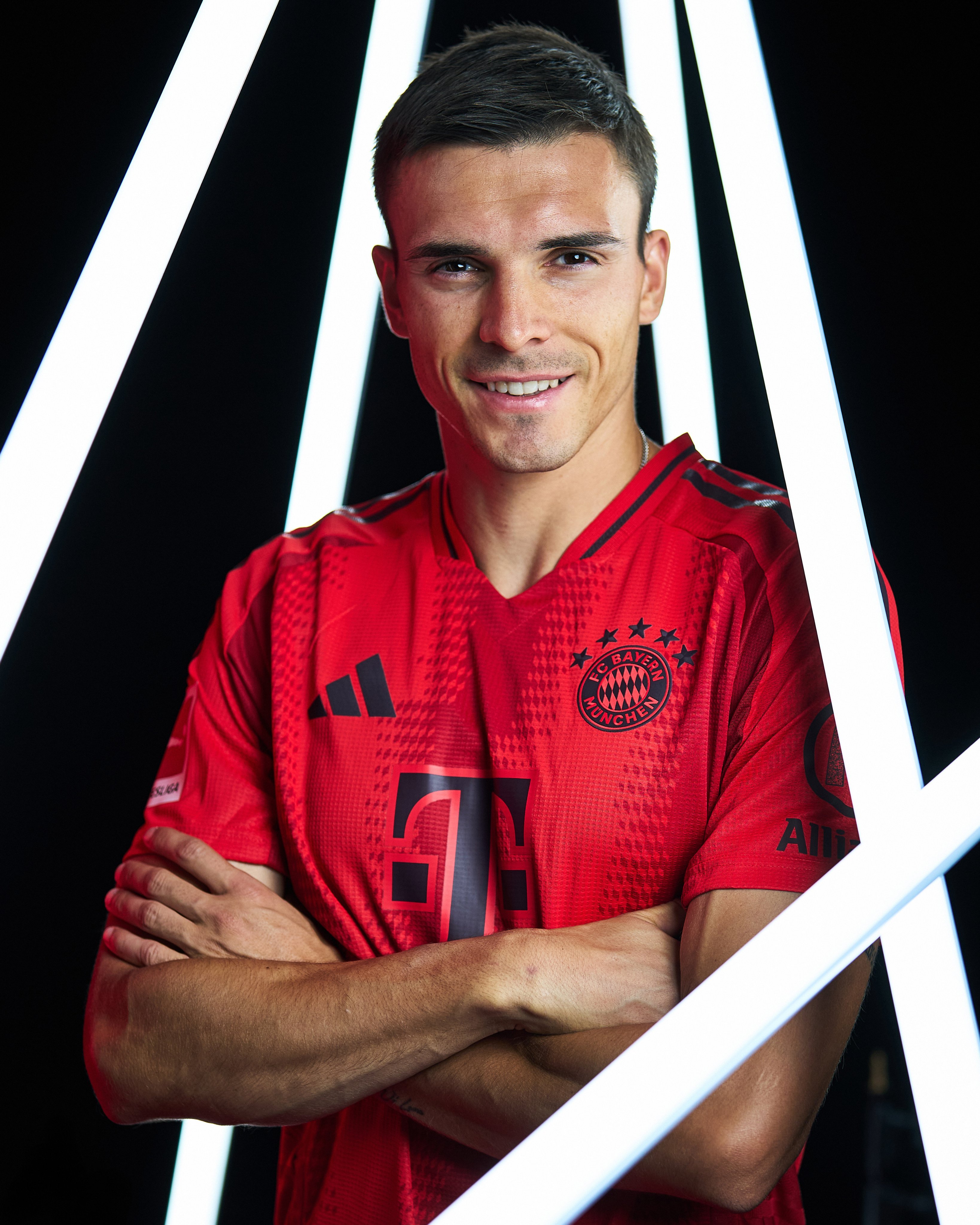 德甲豪门启动严格训练备战新赛季，冲击胜利的简单介绍