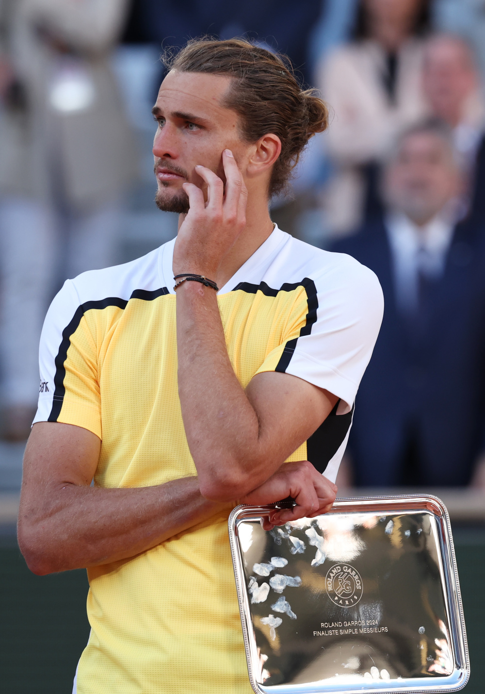 开云体育app-联合杯横扫法网，兹维列夫刷新纪录的简单介绍