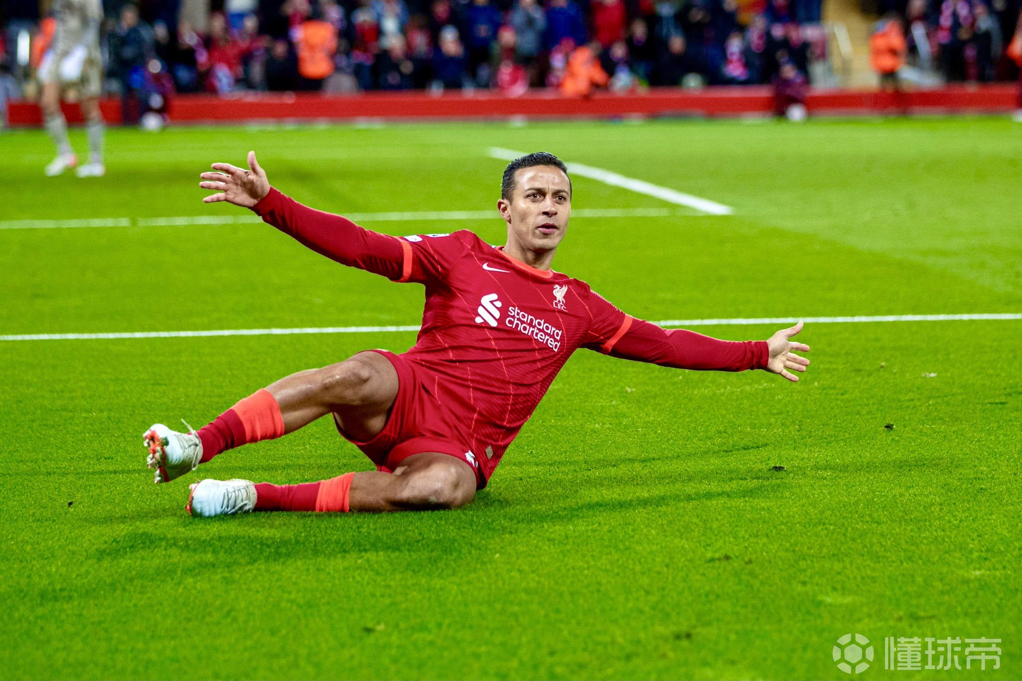 法国再胜南斯拉夫，提前锁定小组头名