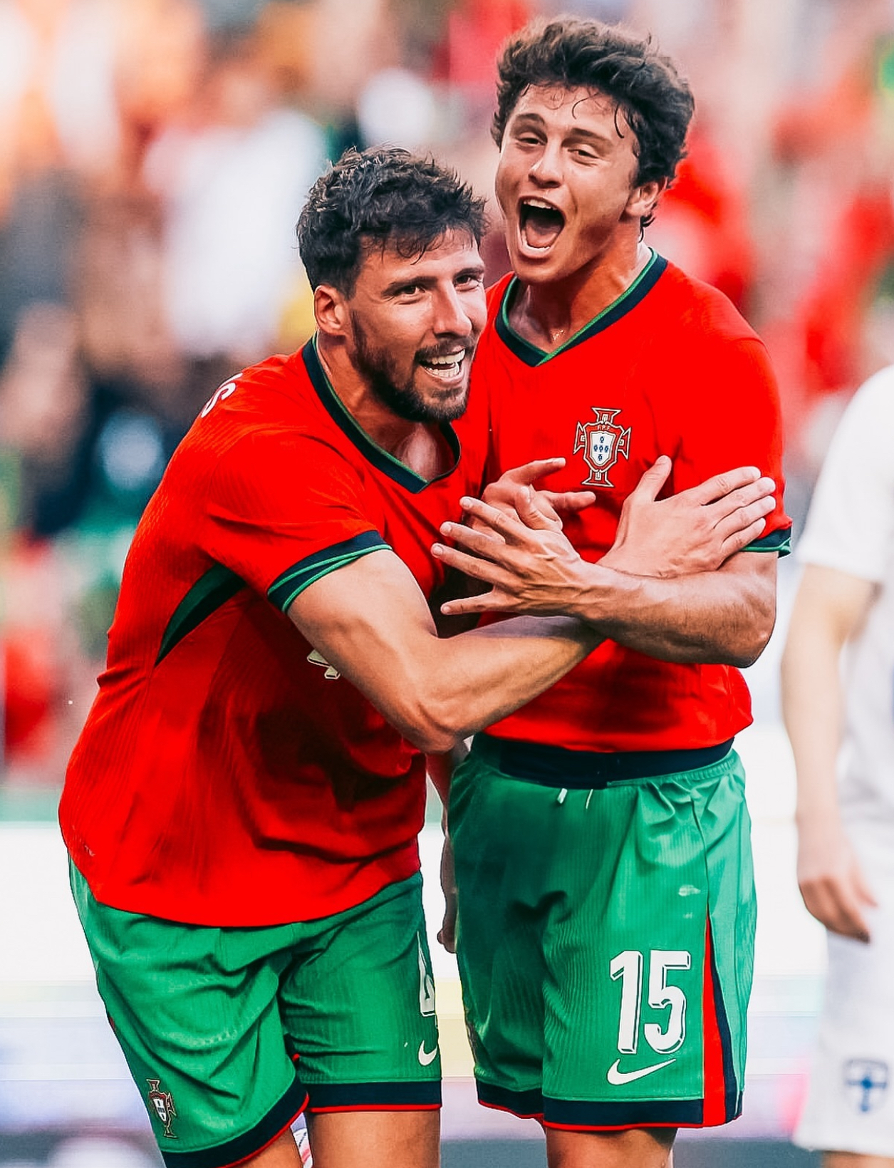 开云体育APP下载-里昂球员充满信心备战关键战