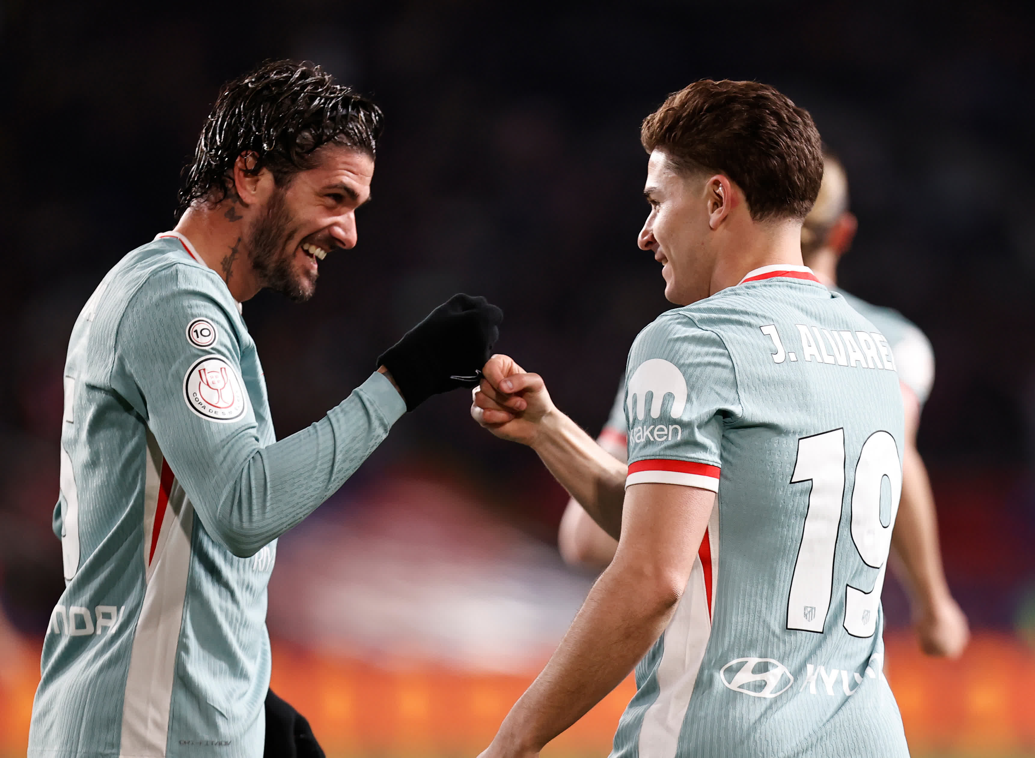 开云体育中国-日本完胜曼城，阿尔瓦雷斯状态火热