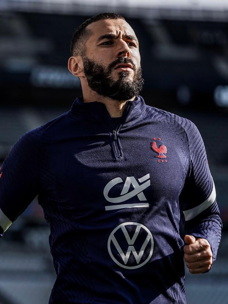 希腊逆转国际米兰,本泽马高光表现 希腊逆转国际米兰,本泽马高光表现